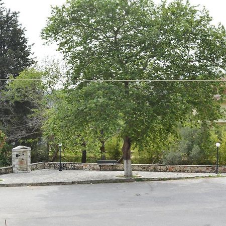 Ferienwohnung Il Segreto Di Varda Apolpaina Exterior foto