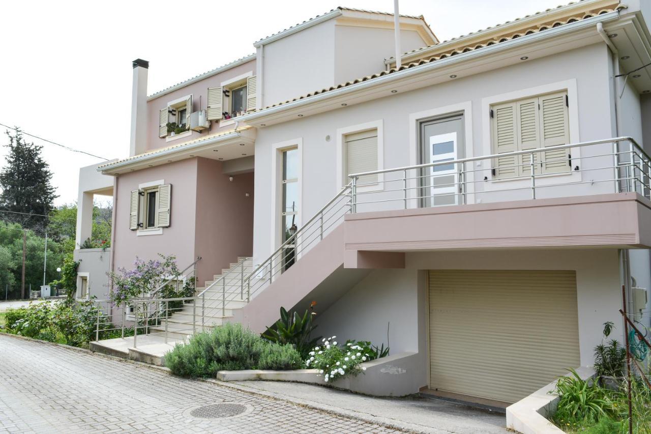 Ferienwohnung Il Segreto Di Varda Apolpaina Exterior foto