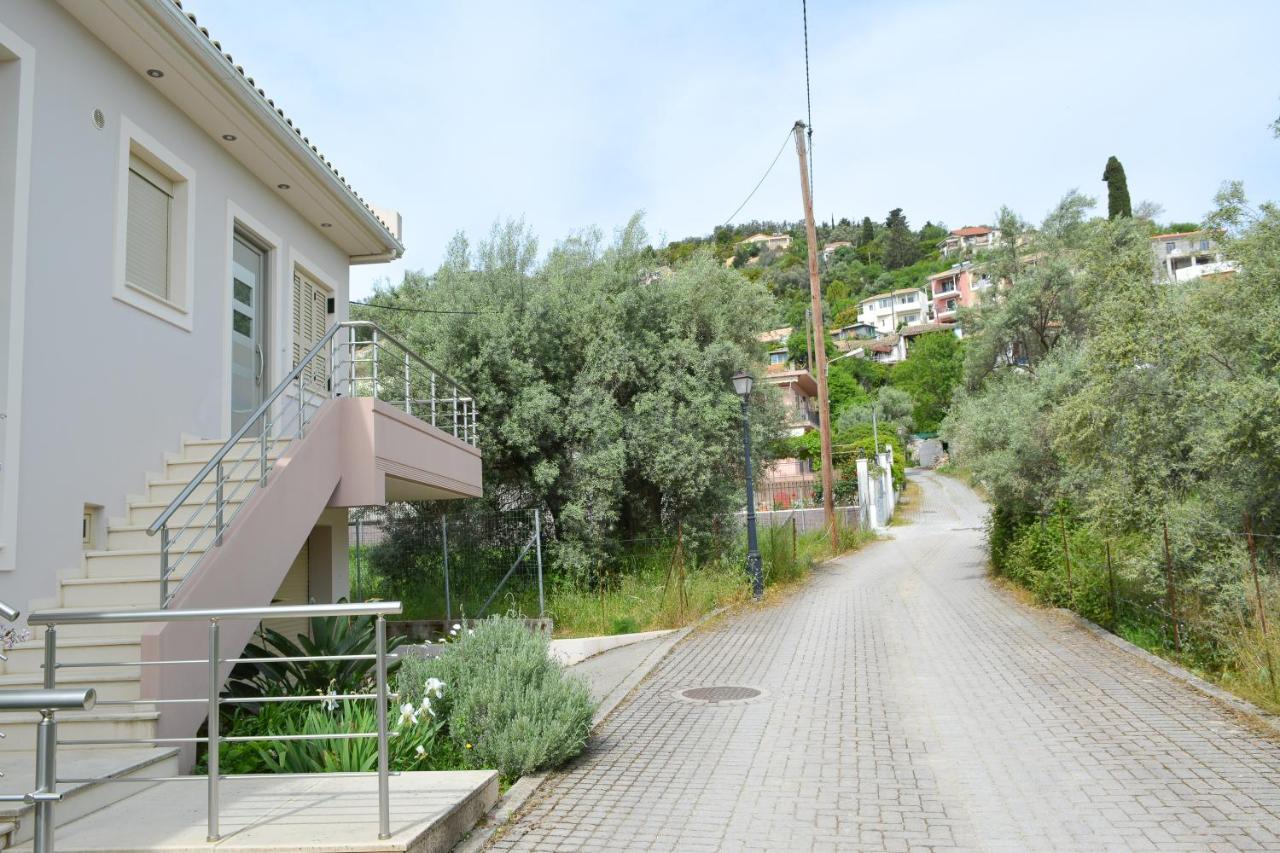 Ferienwohnung Il Segreto Di Varda Apolpaina Exterior foto