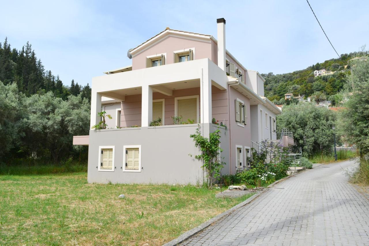 Ferienwohnung Il Segreto Di Varda Apolpaina Exterior foto